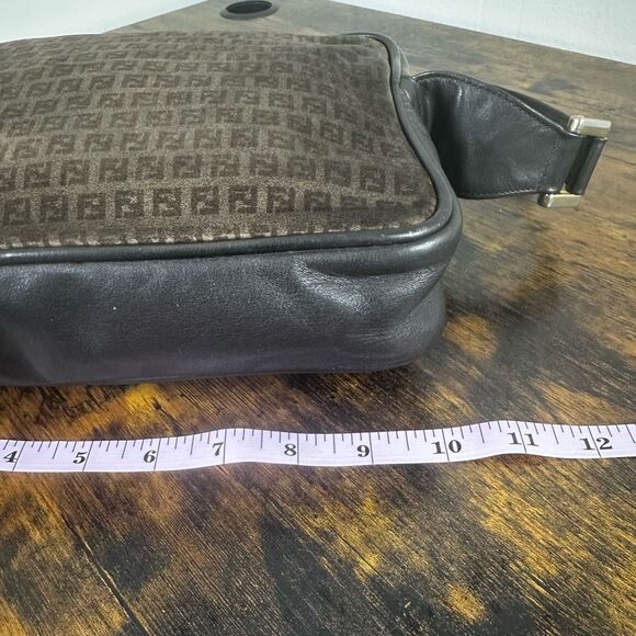 Fendi FF Vintage Suede Leather Shoulder Bag Brown - Picture 11 of 16